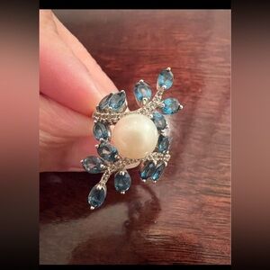 sterling Silver and Blue topaz Women's Ring size 6